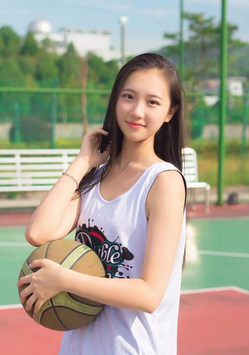 中巡赛举办青少年高尔夫培训班，培养新一代球员，青少年高尔夫培训基地